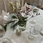 Den Gamle Graensekro Inn