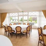 Den Gamle Graensekro Inn