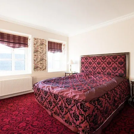 Den Gamle Graensekro Inn 3*