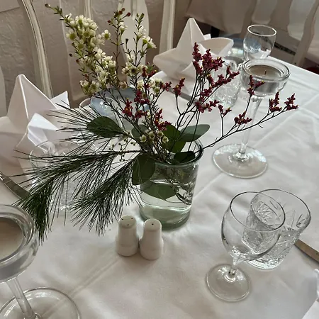 Den Gamle Graensekro Locanda