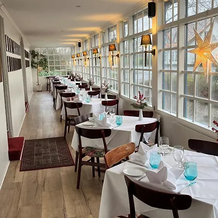 Den Gamle Graensekro Inn 3*