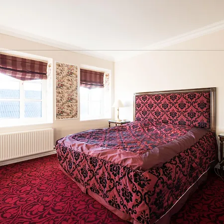 Den Gamle Graensekro 3*