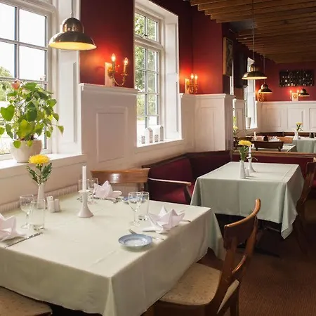 Den Gamle Graensekro Мини-отель Кристиансфелль